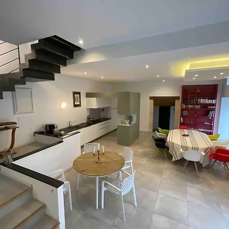 Feriehus Le Clos De Peyruzel, *