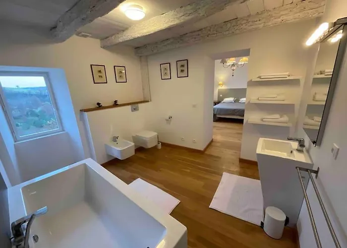 Le Clos De Peyruzel,