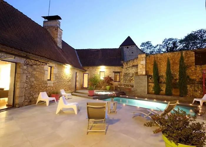 Le Clos De Peyruzel, *